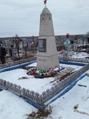 Обелиск братской могилы в селе Красный Яр(до мая 2020 года)