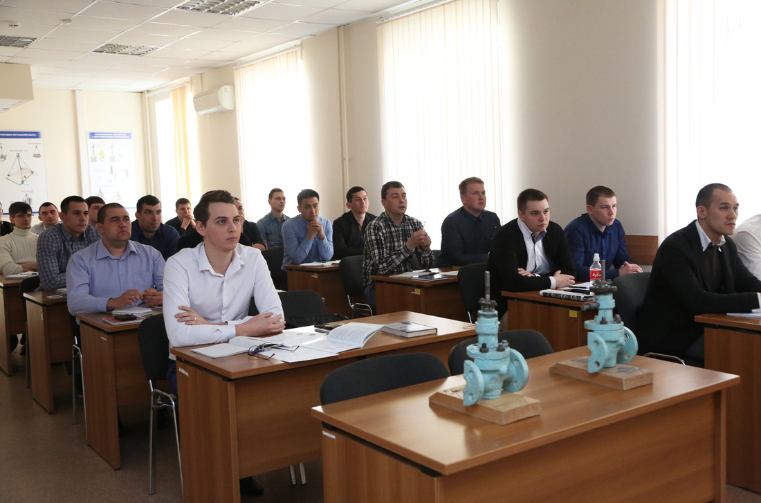 Ежегодно в Учебно-производственном центре ООО "Газпром добыча Астрахань" проходят обучение по различным дисциплинам и техническую подготовку более 10 000 человек