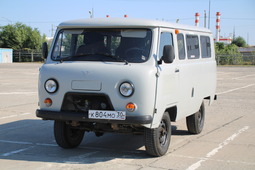 Автомобиль «УАЗ» перед отправкой в зону специальной военной операции