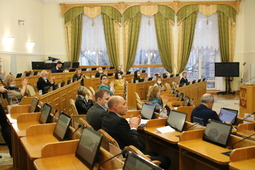 Торжественная церемония проходила в рамках заседания областной трёхсторонней комиссии по регулированию социально-трудовых отношений на территории Астраханской области
