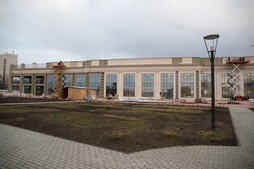 Многофункциональный культурно-спортивный центр на набережной реки Волга в Астрахани